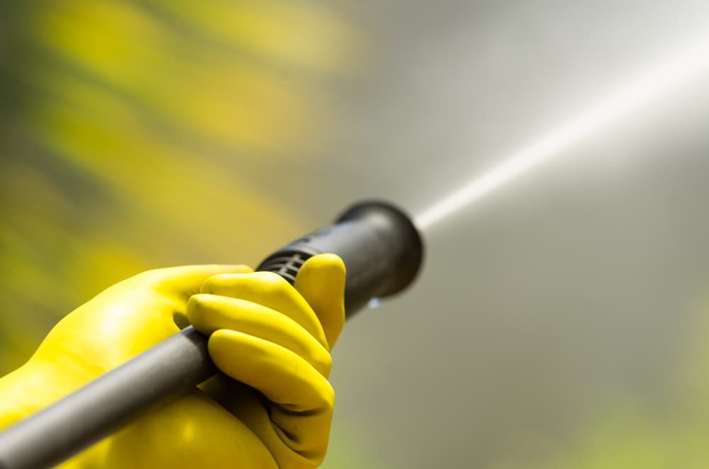 5 Ways Commercial Power Washing Can Transform Your Business